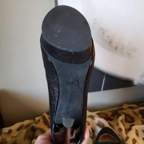 Micheal Kors platform stiletto - Picture 5 of 5